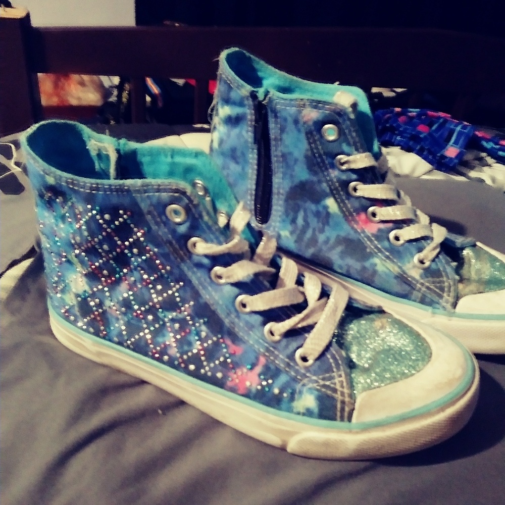 Girl sparkle sneakers with zipper on side